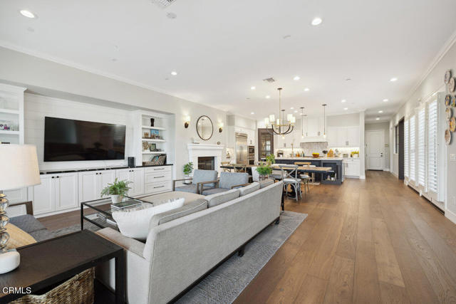 4111 Adriatic Street, Oxnard CA: https://media.crmls.org/mediaz/348882b8-2a33-400a-9cac-074a0b922cd3.jpg