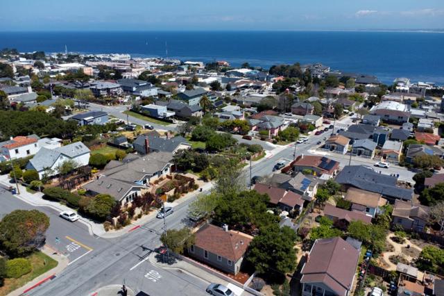 519 Dickman Avenue, Monterey CA: https://media.crmls.org/mediaz/3488a741-fe3b-4cdd-a2ac-cf716bc82b7a.jpg