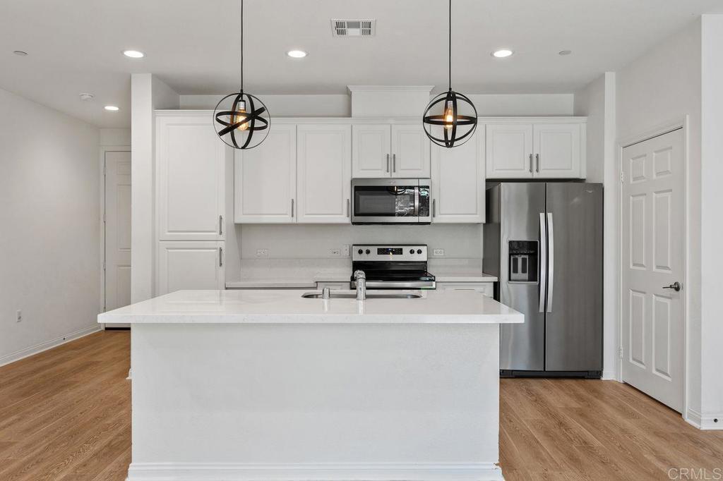 3171 Linwood St - photo 7