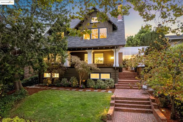 118 Hillside Ave, Piedmont CA: https://media.crmls.org/mediaz/3488e135-55d8-4a81-bba1-e8f7008d49d9.jpg