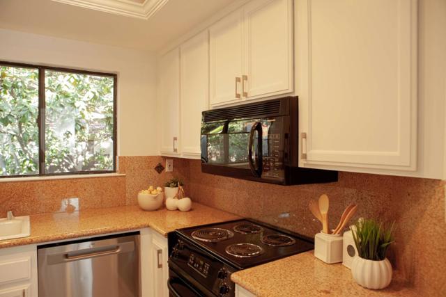 999 W Evelyn Terrace, Sunnyvale CA: https://media.crmls.org/mediaz/3489c31e-8b7c-435b-85d0-6d1e6f3679e5.jpg
