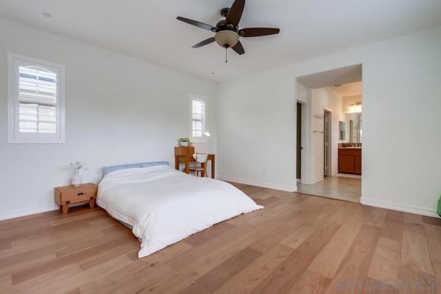 15655 Paseo Montenero, San Diego CA: https://media.crmls.org/mediaz/3489cce2-31df-4287-817f-1ea330694815.jpg