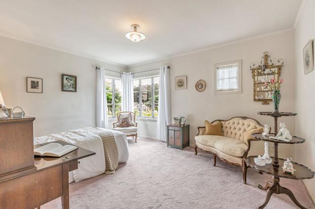 1101 Sloat Boulevard, San Francisco CA: https://media.crmls.org/mediaz/3489f368-0a6d-4cef-a04c-36d2a1a84e50.jpg