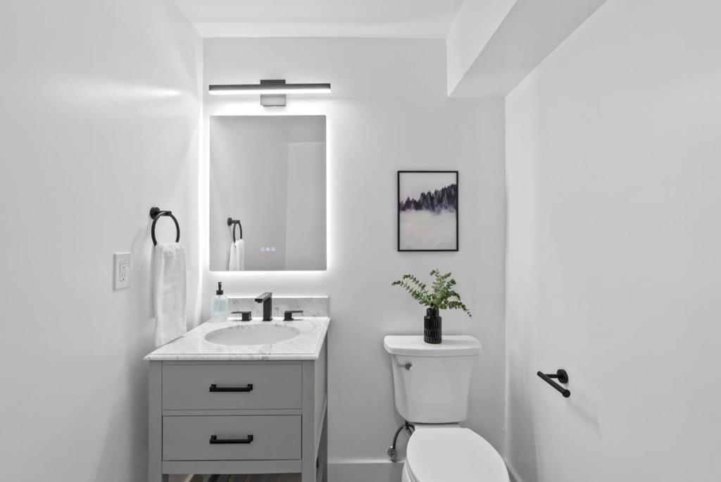https://media.crmls.org/mediaz/348ab09a-1ada-4d45-a135-70d57bdbd0cd.jpg?preset=X-Large