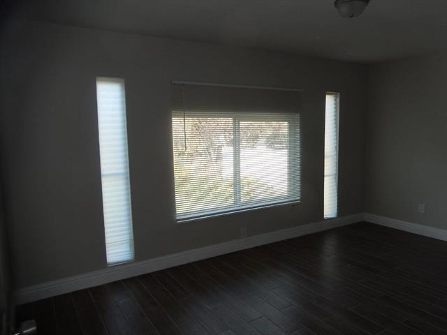 1579 Michigan Avenue,  CA: https://media.crmls.org/mediaz/348ad073-d57b-4768-bfe1-1257bc803264.jpg