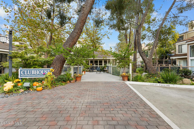 1224 S Westlake Boulevard, Westlake Village CA: https://media.crmls.org/mediaz/348c561a-c1d3-4534-9aa5-47105af9eaae.jpg
