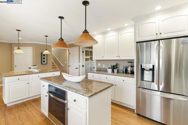 2680 Marina Ave., Livermore CA: https://media.crmls.org/mediaz/348ce8cd-e852-4396-9319-ee0be3382f32.jpg