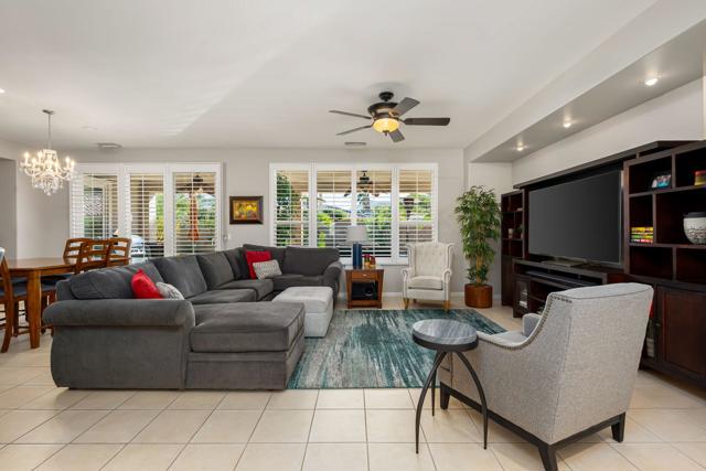 81297 Golden Barrel Way, La Quinta CA: https://media.crmls.org/mediaz/348f26f5-ae59-43bd-b98f-1194b6656a57.jpg