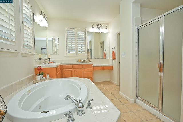 1416 Allanmere Dr, San Ramon CA: https://media.crmls.org/mediaz/348fb485-7d9e-47f7-a8d8-2db38d47c58e.jpg