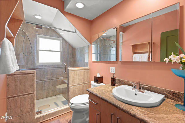 2740 Auburn Street, Los Angeles CA: https://media.crmls.org/mediaz/348fcf06-6957-4d71-9c54-e976bcb78b0a.jpg