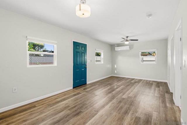 Image 21 of 32 For 4806 Castle Ave