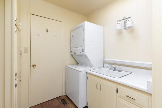 29 Knollwood, Aptos CA: https://media.crmls.org/mediaz/3490e648-96e7-4485-9908-1d4d1b33fbf4.jpg