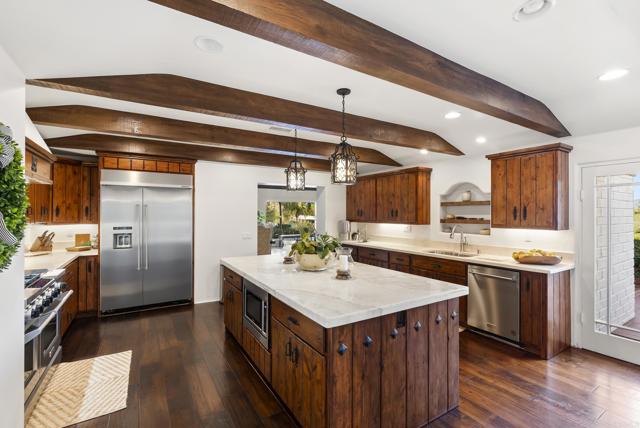 Detail Gallery Image 7 of 16 For 6416 Lago Lindo, Rancho Santa Fe,  CA 92067 - 4 Beds | 3/1 Baths