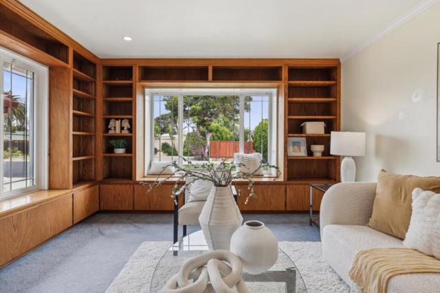 858 Chrysopolis Drive, Foster City CA: https://media.crmls.org/mediaz/34917b32-9f45-40b1-aa64-551cba52ae0f.jpg