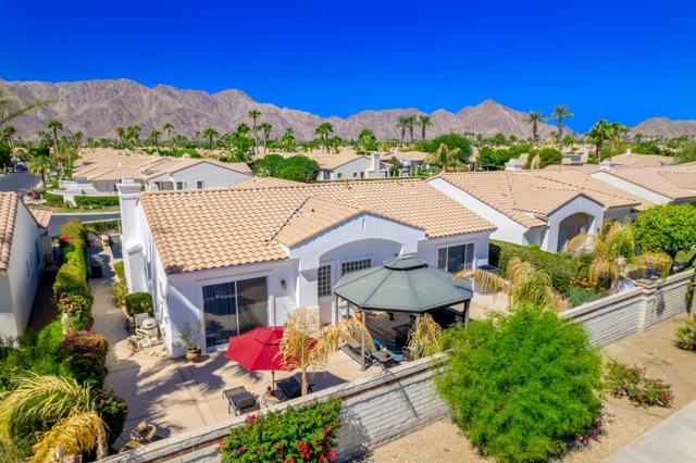 78975 Breckenridge Drive, La Quinta CA: https://media.crmls.org/mediaz/34928c97-49c7-470f-b65e-b5ffecbde2a6.jpg