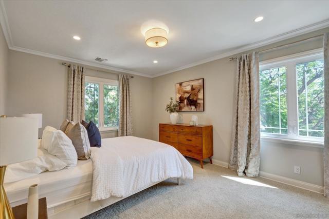 1901 N Catalina Street, Los Angeles CA: https://media.crmls.org/mediaz/34931a1d-d50f-4acb-a982-87176b133783.jpg