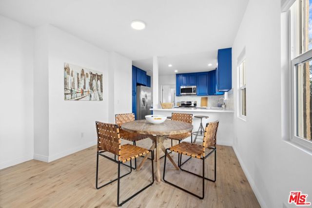 2400 W 74th Street, Los Angeles CA: https://media.crmls.org/mediaz/34935f55-82c4-408e-8089-03fc67a50239.jpg