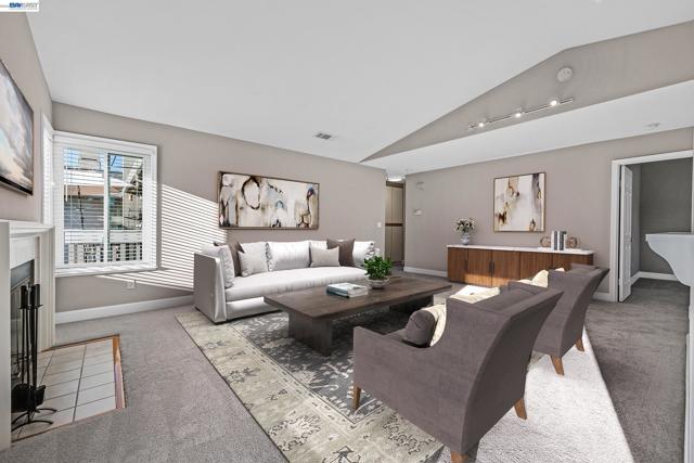 3769 Crow Canyon Rd, San Ramon CA: https://media.crmls.org/mediaz/34957fb7-3260-49c9-b927-0e56bb12b5d5.jpg