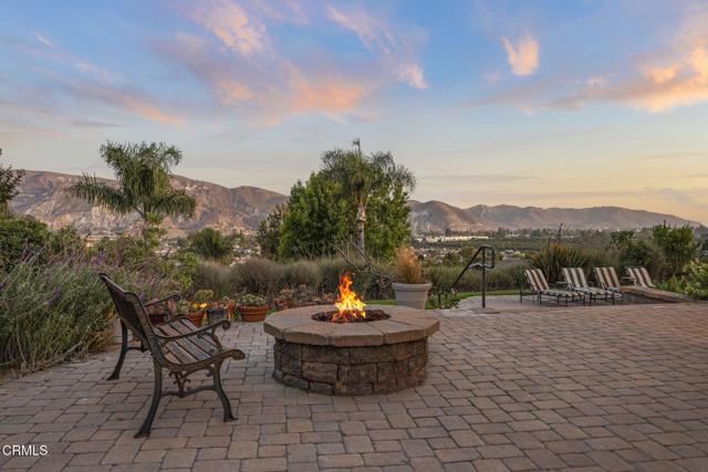612 Shasta Drive, Santa Paula CA: https://media.crmls.org/mediaz/3495e330-b8ac-422a-8fb1-c4e272b324de.jpg