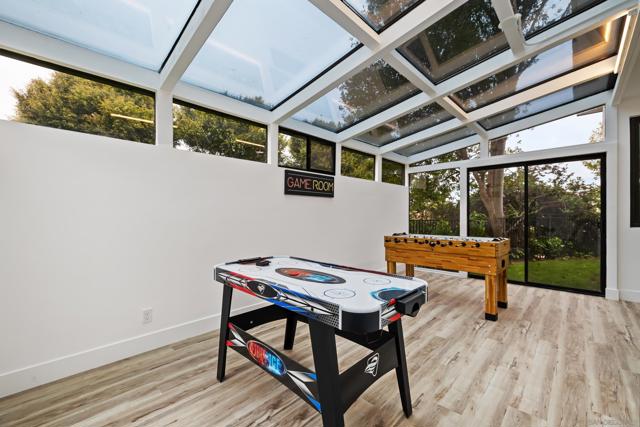 6555 Caminito Northland, La Jolla CA: https://media.crmls.org/mediaz/34969c53-0ce2-4cb3-8e8a-2555dc28427b.jpg