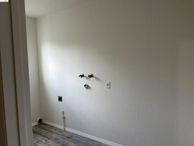 Image 10 of 21 For 136 Nugent Dr