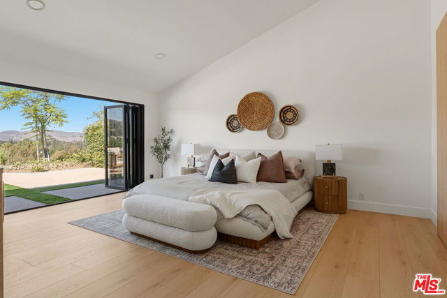 2031 Channelford Road photo 18