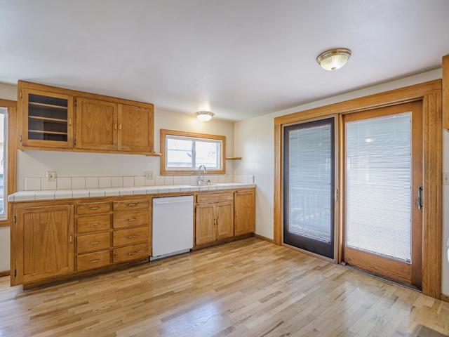 215 Trescony Street, Santa Cruz CA: https://media.crmls.org/mediaz/34977013-eb6a-424a-9b7e-8bbd32459ae5.jpg