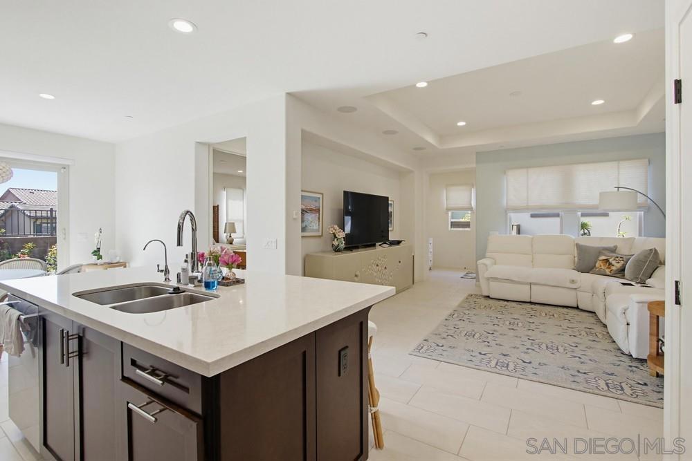 7944 Lusardi Creek Ln - photo 9