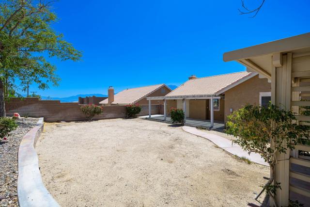 11800 Ambrosio Drive, Desert Hot Springs CA: https://media.crmls.org/mediaz/349876c1-ba7b-4b6c-bdf5-f4ee74f2e091.jpg