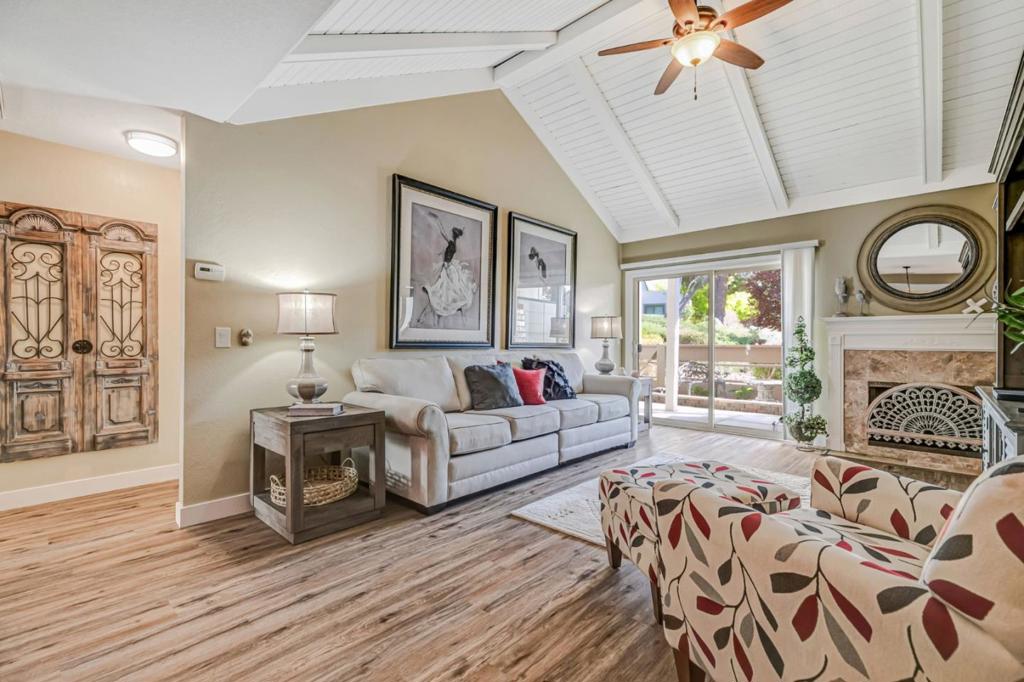 6094 Montgomery Court
