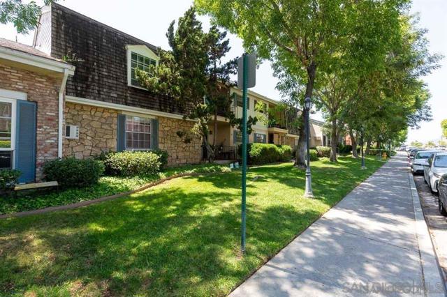 4800 Williamsburg Lane, La Mesa CA: https://media.crmls.org/mediaz/349a628c-7dcc-49f9-b4f7-8bb6f93233c3.jpg