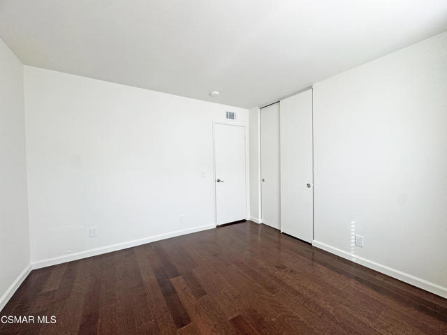 607 Valley Oak Lane, Newbury Park CA: https://media.crmls.org/mediaz/349bdf7b-3a3f-4a89-aefa-d28619cc96c6.jpg