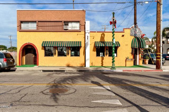 155 E 7th Street, Oxnard CA: https://media.crmls.org/mediaz/349c4a7d-a162-4f29-8b75-d042a3881ca8.jpg