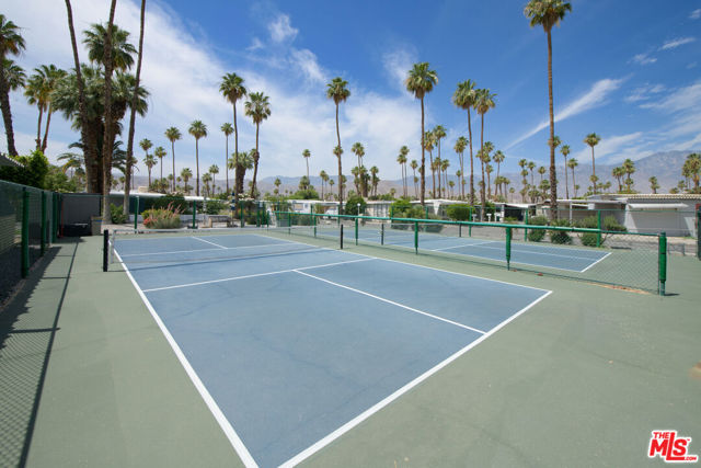 395 Wolf Lane, Cathedral City CA: https://media.crmls.org/mediaz/349e437a-ba06-4563-bcb5-595bd5a652a7.jpg