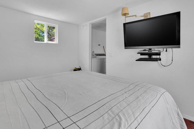 38483 Milpitas Road,  CA: https://media.crmls.org/mediaz/349ed7e9-dddf-4a05-8d25-11a3210144d4.jpg