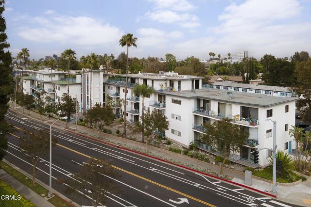 1000 Cordova Street, Pasadena CA: https://media.crmls.org/mediaz/349fb2f3-9b25-40ae-8f68-0e38dc30568b.jpg