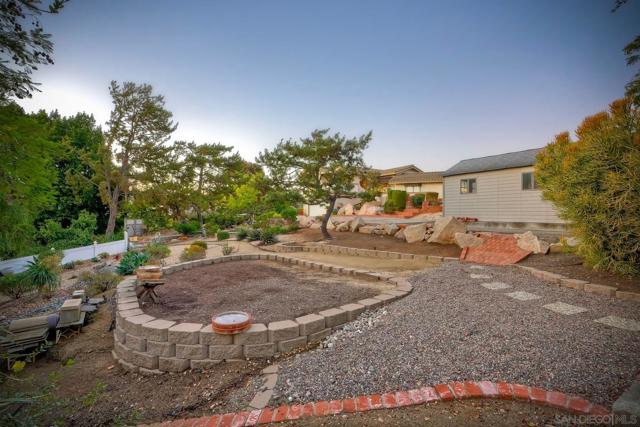 2848 Sunset Hills, Escondido CA: https://media.crmls.org/mediaz/34a0ba64-207d-4afa-a90b-414610d5a316.jpg