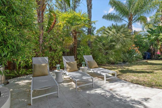 17274 Verdes Robles, Los Gatos CA: https://media.crmls.org/mediaz/34a1b753-a28a-46af-981a-feab52e7aae7.jpg