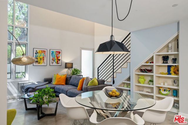 2 Bed Home for Sale in Los Angeles, California