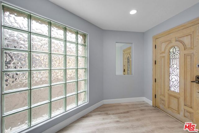 4223 Don Carlos Drive, Los Angeles CA: https://media.crmls.org/mediaz/34a2936d-7128-41c6-8824-f6ab3da3ddc7.jpg