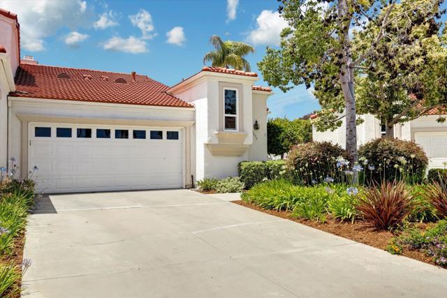 3372 Corsica Way, Oceanside CA: https://media.crmls.org/mediaz/34a2bb1c-2b8d-45ab-a878-b0d11f3e75b6.jpg