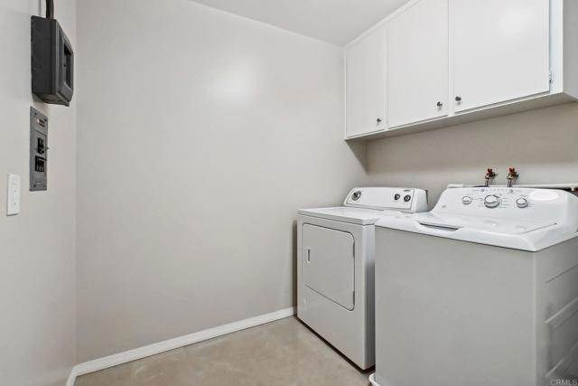 12434 Meandro Rd, San Diego CA: https://media.crmls.org/mediaz/34a32f2c-2a01-4960-b9b1-fec6467611b9.jpg