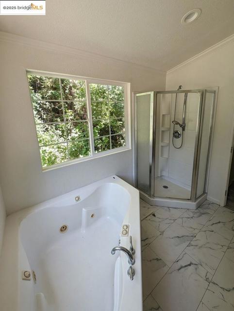 2950 Bear Canyon RD, Los Gatos CA: https://media.crmls.org/mediaz/34a403ac-499a-4d49-968e-302b2ca751c4.jpg