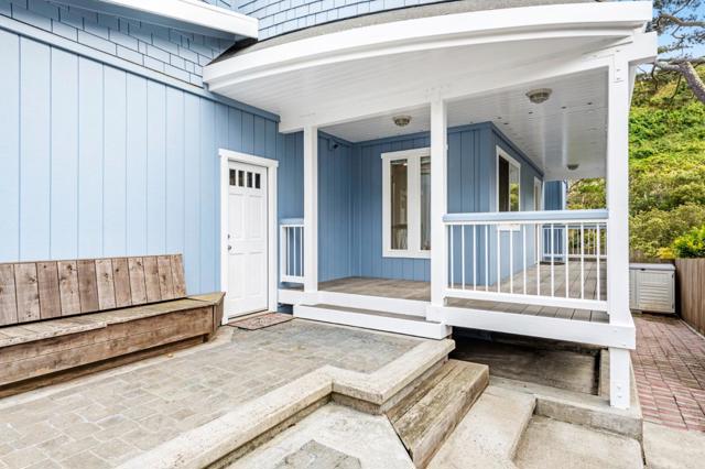 714 Rockaway Beach Avenue, Pacifica CA: https://media.crmls.org/mediaz/34a4659b-dd20-41bf-836f-03bde5bf0908.jpg