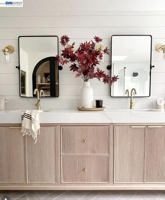 9 Cross Bridge Pl, Danville CA: https://media.crmls.org/mediaz/34a4a58b-1313-4a47-a970-09a05c4d6eb9.jpg