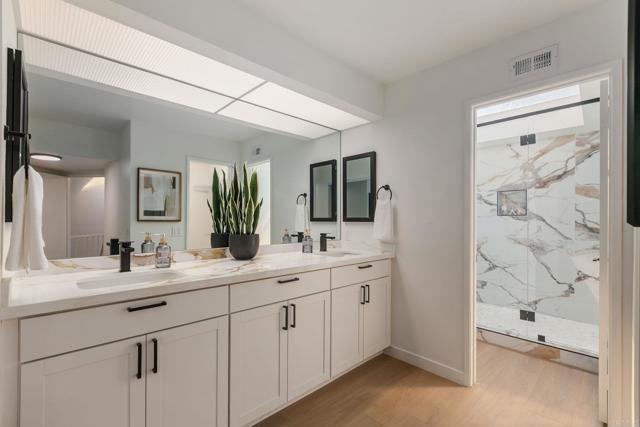 3160 Calle Viento, Carlsbad CA: https://media.crmls.org/mediaz/34a5416b-996a-4172-b185-bbd998ec71c0.jpg
