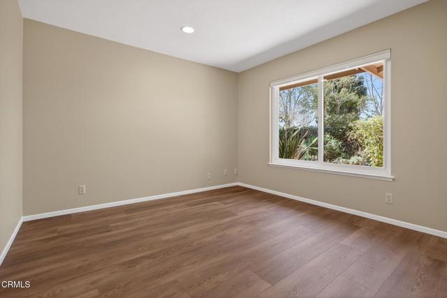 Detail Gallery Image 27 of 63 For 1525 Fairway Dr, Camarillo,  CA 93010 - 4 Beds | 2/1 Baths