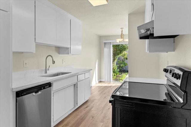 1634 Cherokee Drive, Salinas CA: https://media.crmls.org/mediaz/34a60684-c301-4140-b489-82cc469f6296.jpg