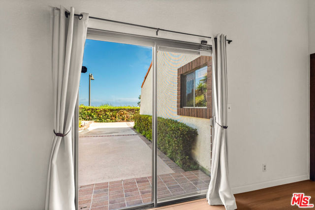 Drew Fenton | 3636 Malibu Country Drive Malibu CA | MLS: 7494351 Drew Fenton | 3636 Malibu Country Drive Malibu CA | MLS: 7494351