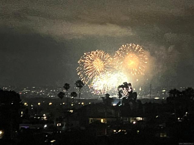 4607 Santa Cruz, San Diego CA: https://media.crmls.org/mediaz/34a70e94-9a96-4f74-ad90-8a76488c9ccc.jpg